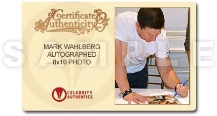 Mark Wahlberg İmzalı 8x10 Yenilmez Kamp Fotoğrafı