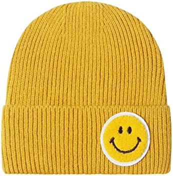 Erkekler ve kadınlar rahat moda mutlu gülümseme yüz Pastel ton renkli nervürlü kalın örgü bere şapka