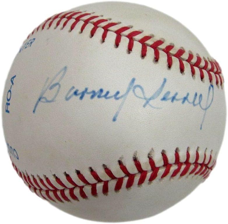 Barney Serrell, OAL Beyzbol Negro Ligi Kansas City Monarchs PSA/DNA İmzalı Beyzbol Toplarını İmzaladı